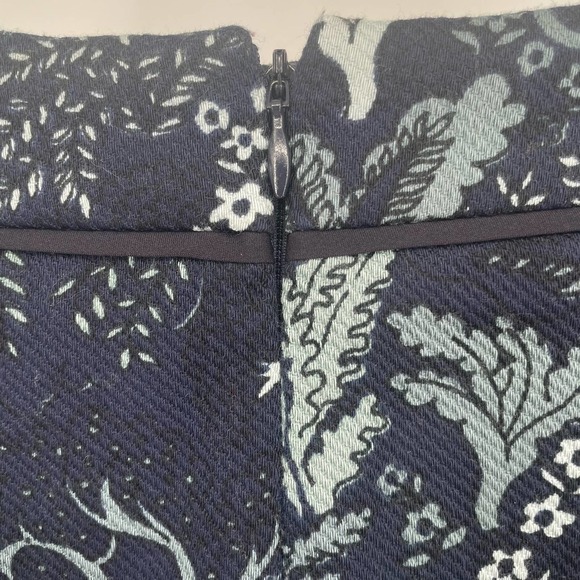 Ann Taylor Petite Navy Floral Pencil Skirt 4P - Picture 5 of 6